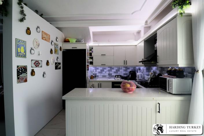 Image No.55-4 Bed Semi-Detached for sale