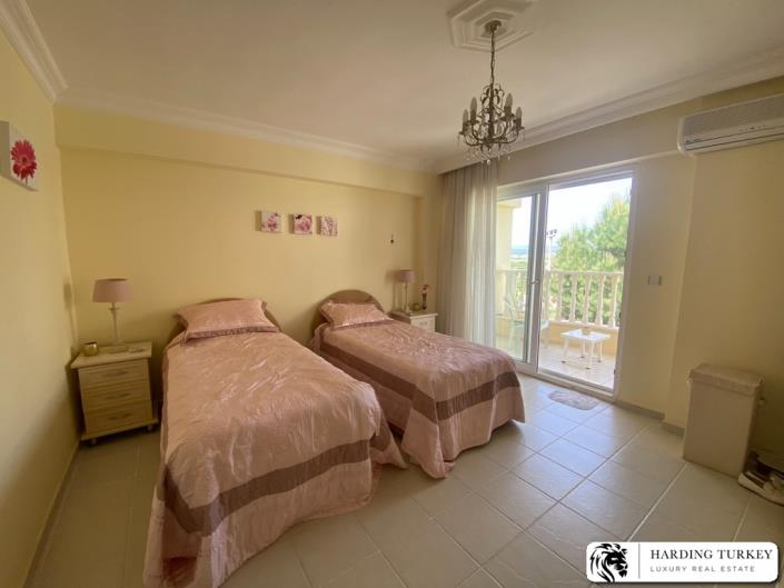 Image No.19-3 Bed Duplex for sale