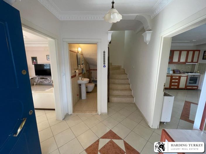 Image No.9-4 Bed Semi-Detached for sale