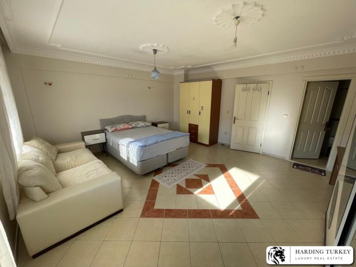 Image No.30-4 Bed Semi-Detached for sale