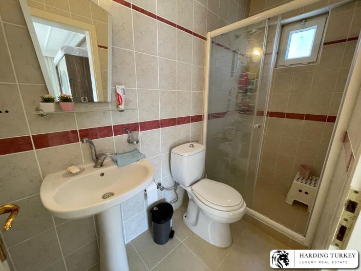 Image No.32-4 Bed Semi-Detached for sale