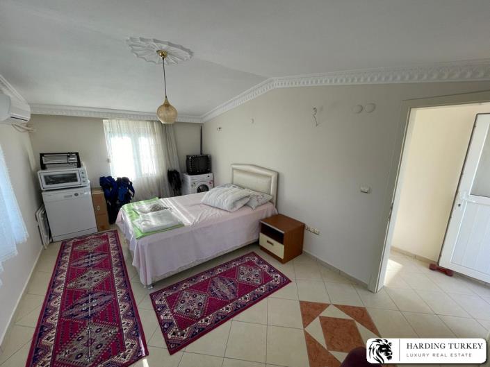 Image No.49-4 Bed Semi-Detached for sale