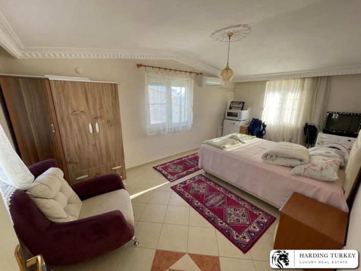 Image No.52-4 Bed Semi-Detached for sale