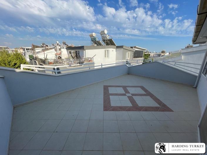 Image No.55-4 Bed Semi-Detached for sale