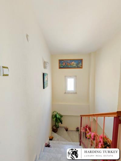 Image No.37-4 Bed Duplex for sale