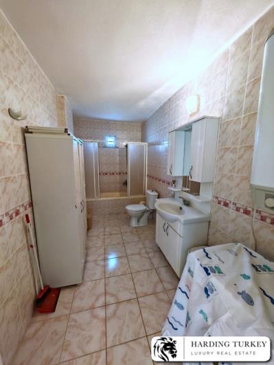 Image No.40-4 Bed Duplex for sale