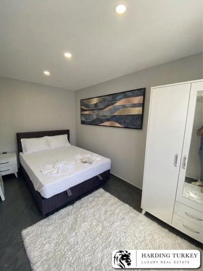 Image No.8-4 Bed Semi-Detached for sale
