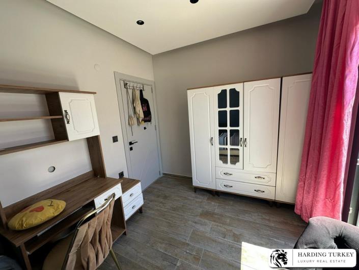 Image No.15-3 Bed Semi-Detached for sale