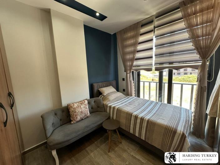 Image No.18-3 Bed Semi-Detached for sale