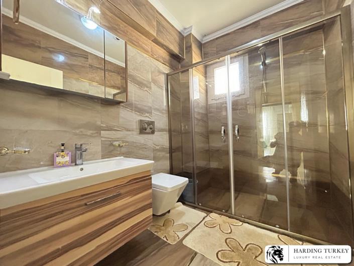 Image No.33-3 Bed Duplex for sale