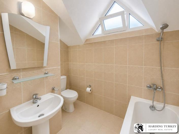 Image No.26-3 Bed Duplex for sale