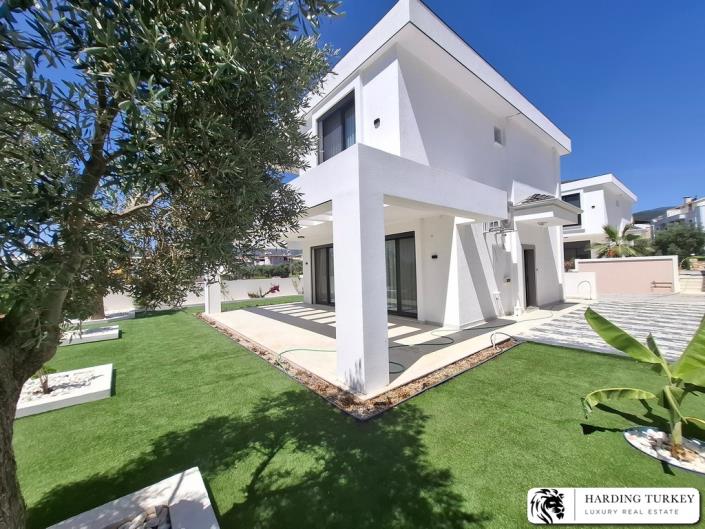 Image No.5-3 Bed Villa / Detached for sale