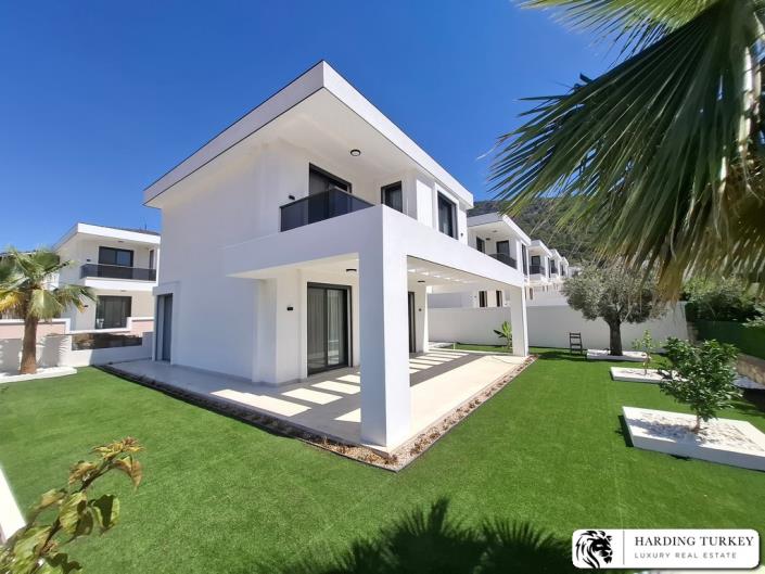 Image No.2-3 Bed Villa / Detached for sale