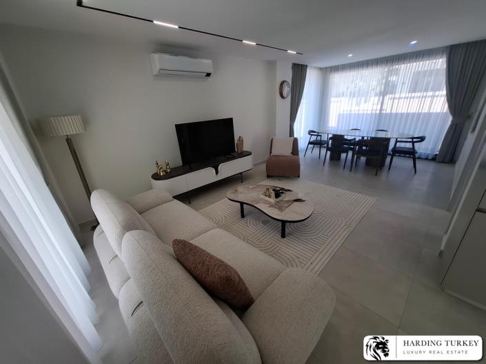 Image No.17-3 Bed Villa / Detached for sale