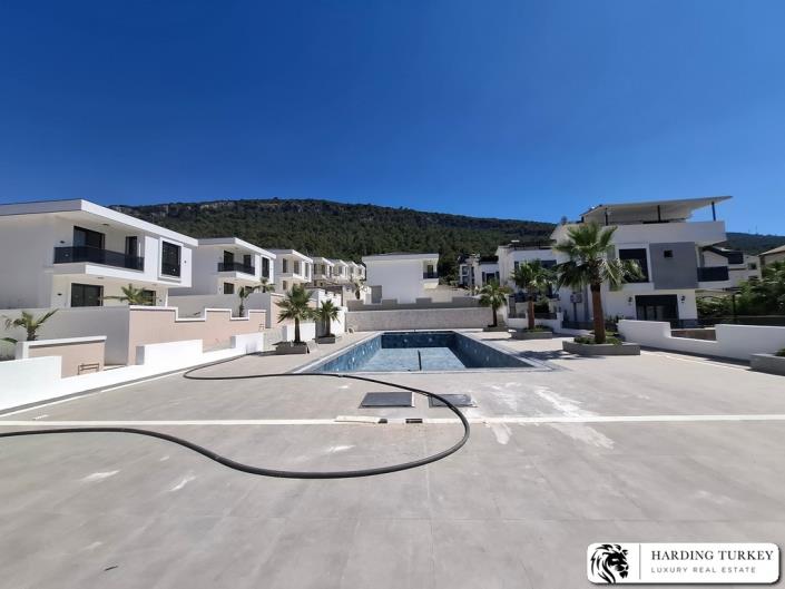 Image No.39-3 Bed Villa / Detached for sale