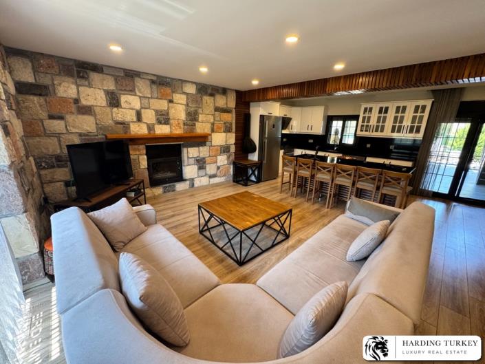 Image No.10-5 Bed Villa / Detached for sale