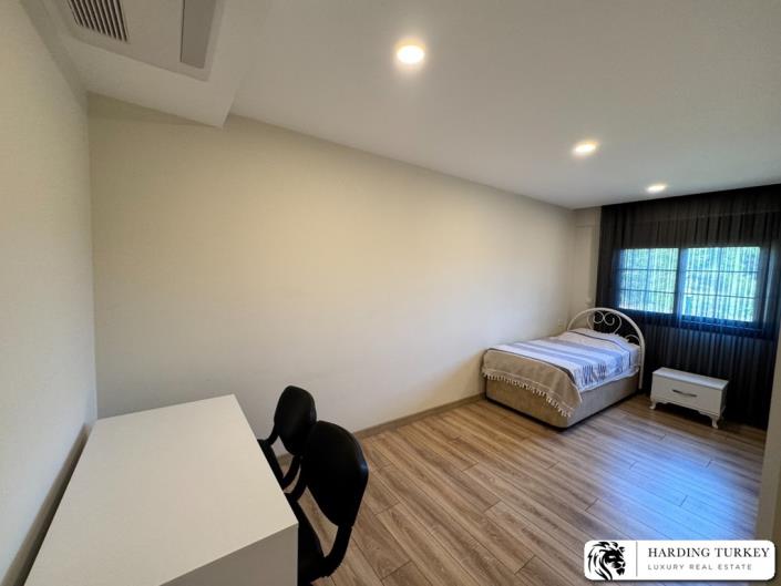 Image No.22-5 Bed Villa / Detached for sale