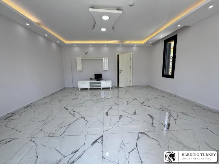 Image No.6-4 Bed Villa / Detached for sale