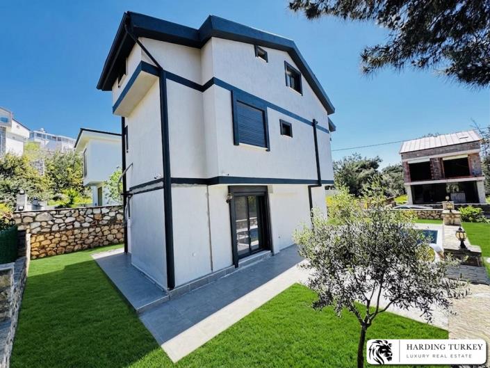 Image No.31-4 Bed Villa / Detached for sale