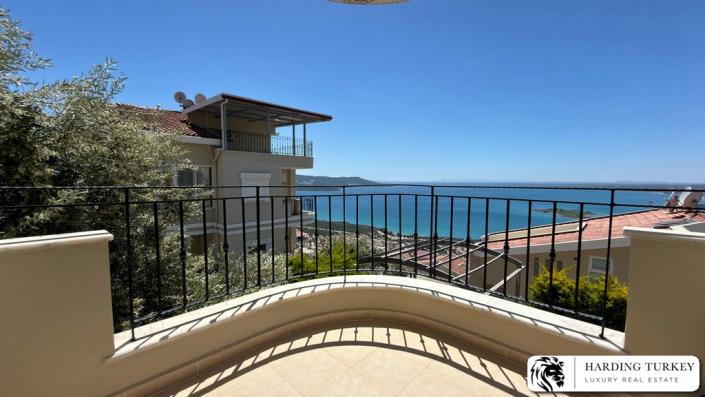 Image No.27-3 Bed Duplex for sale