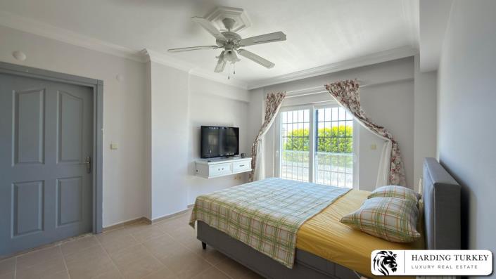 Image No.44-3 Bed Duplex for sale