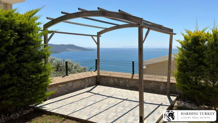 Image No.52-3 Bed Duplex for sale
