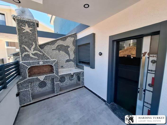 Image No.8-3 Bed Semi-Detached for sale