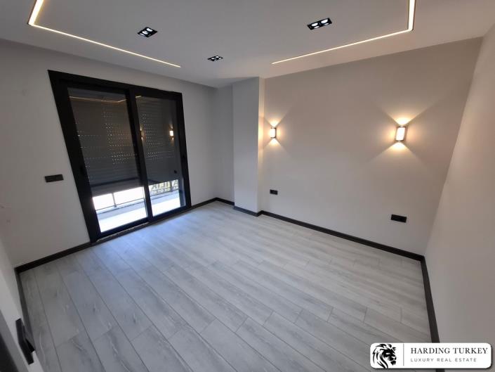 Image No.16-3 Bed Semi-Detached for sale
