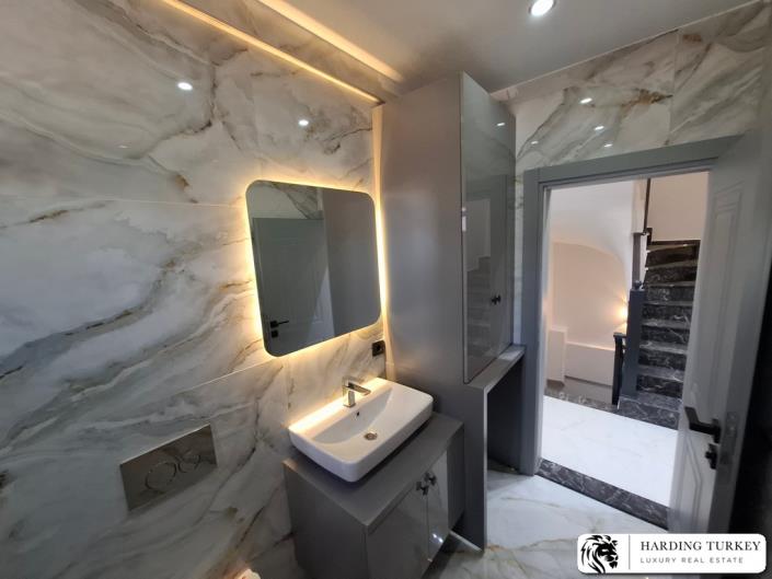 Image No.22-3 Bed Semi-Detached for sale