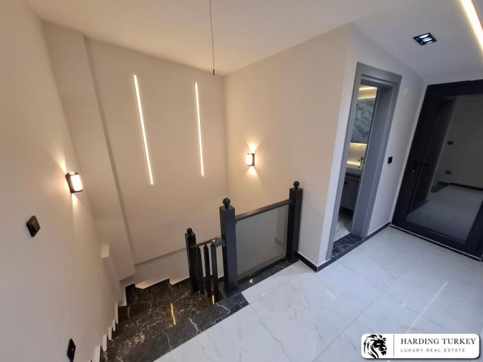 Image No.23-3 Bed Semi-Detached for sale