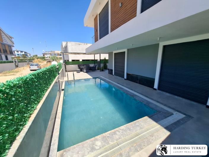 Image No.2-3 Bed Semi-Detached for sale
