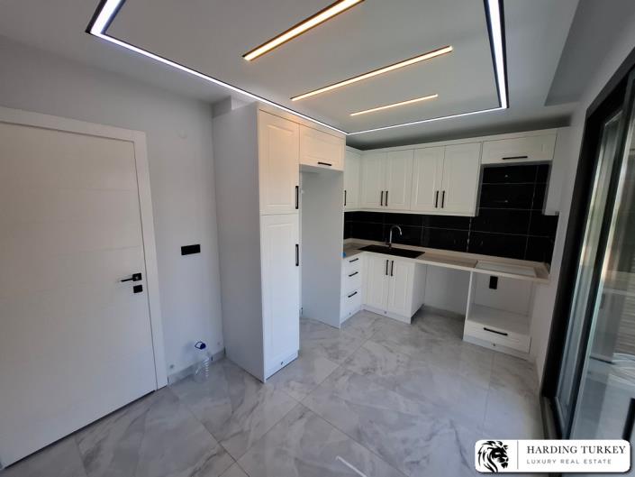 Image No.16-3 Bed Semi-Detached for sale