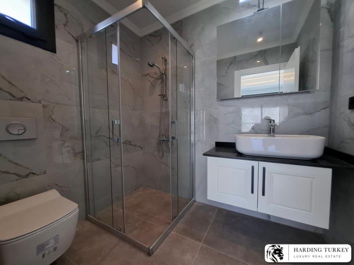 Image No.24-3 Bed Semi-Detached for sale