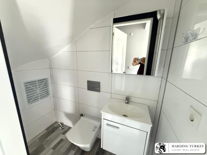Image No.11-3 Bed Semi-Detached for sale