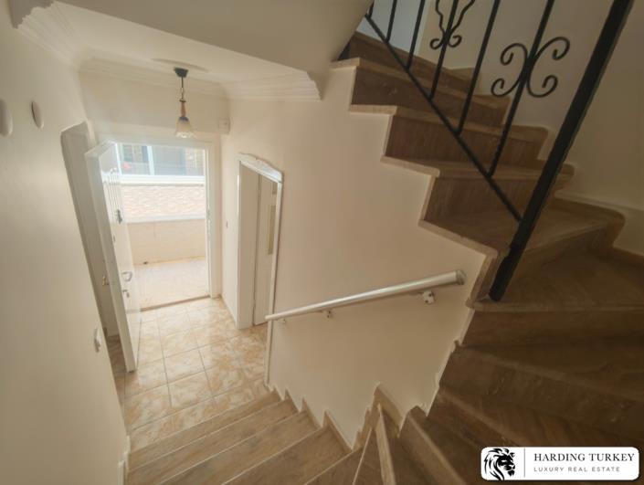 Image No.7-4 Bed Semi-Detached for sale