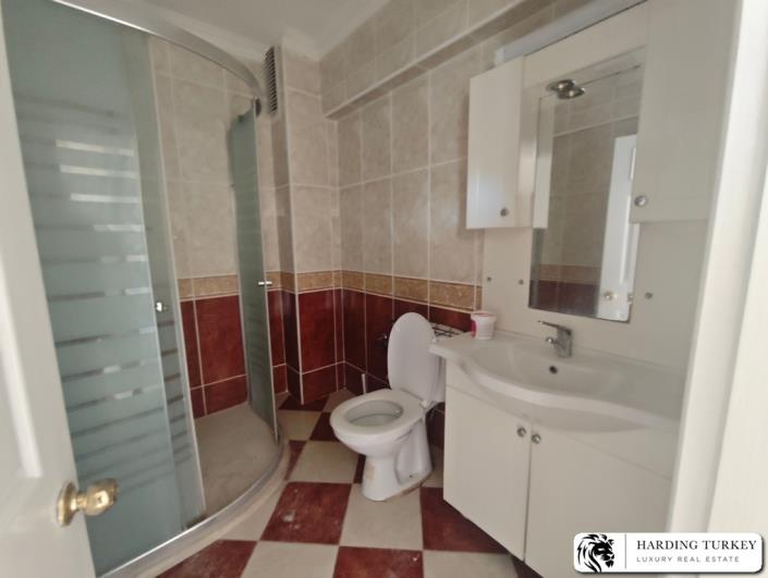 Image No.12-4 Bed Semi-Detached for sale