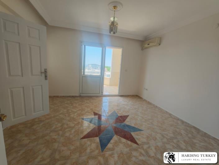 Image No.15-4 Bed Semi-Detached for sale
