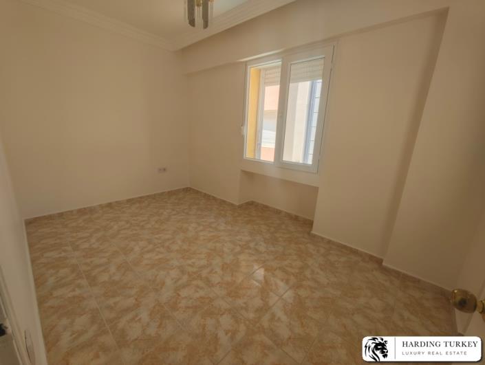 Image No.17-4 Bed Semi-Detached for sale