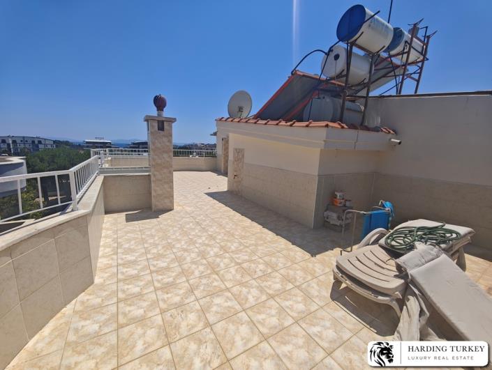 Image No.22-4 Bed Semi-Detached for sale