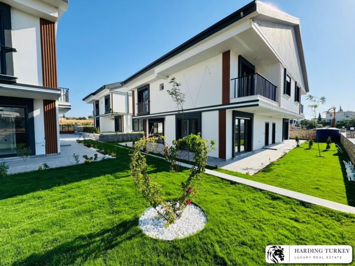 Image No.2-3 Bed Semi-Detached for sale