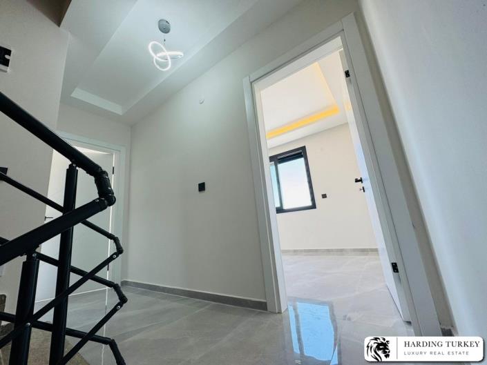 Image No.18-3 Bed Semi-Detached for sale