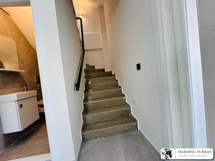 Image No.20-3 Bed Semi-Detached for sale