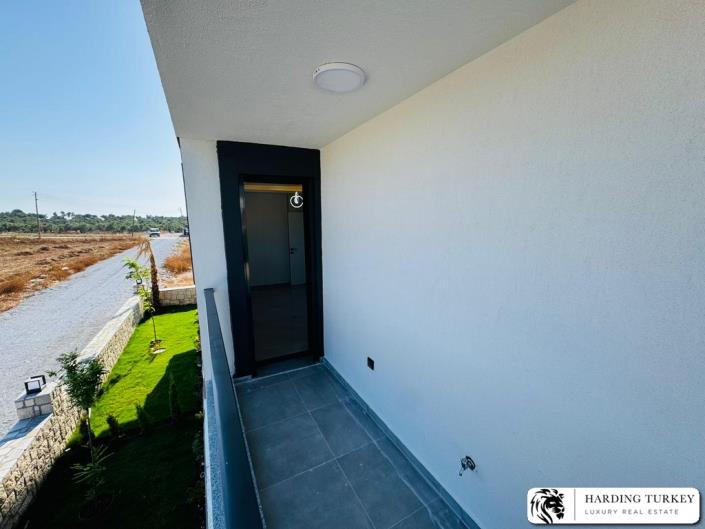 Image No.19-3 Bed Semi-Detached for sale