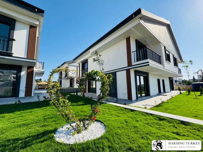 Image No.21-3 Bed Semi-Detached for sale