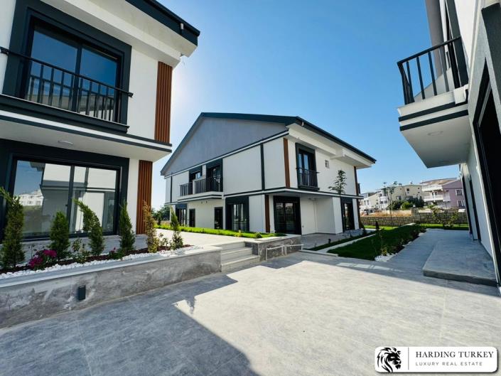 Image No.22-3 Bed Semi-Detached for sale