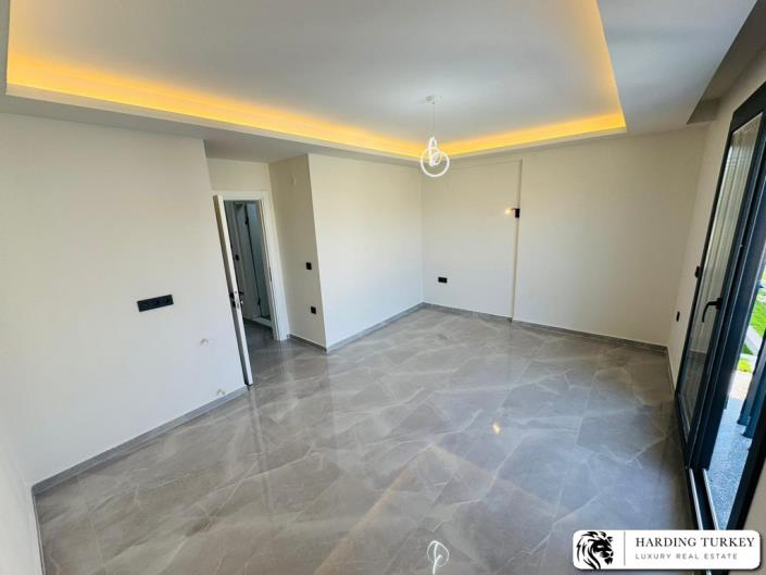 Image No.27-3 Bed Semi-Detached for sale
