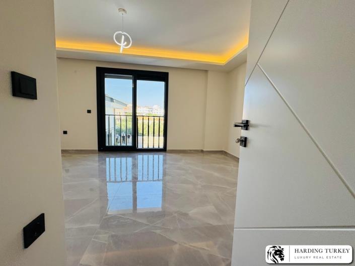 Image No.30-3 Bed Semi-Detached for sale