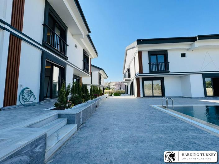 Image No.29-3 Bed Semi-Detached for sale