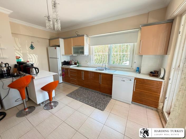 Image No.32-3 Bed Duplex for sale