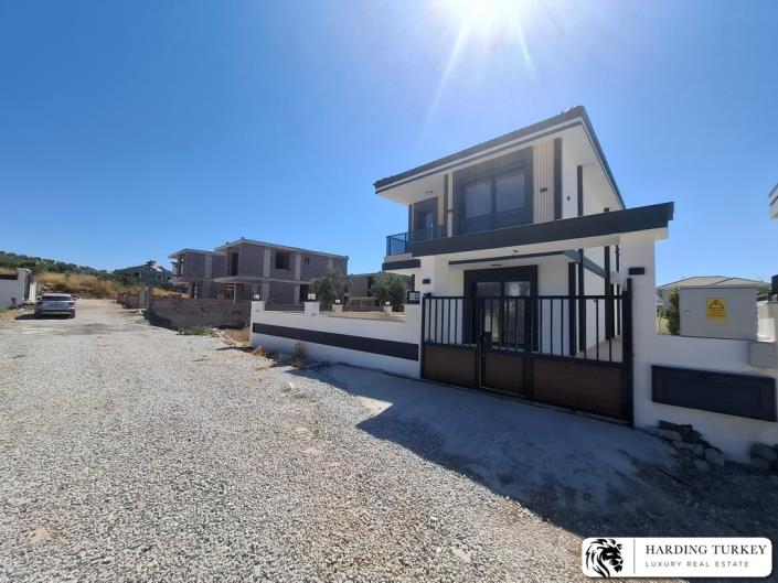 Image No.2-3 Bed Villa / Detached for sale